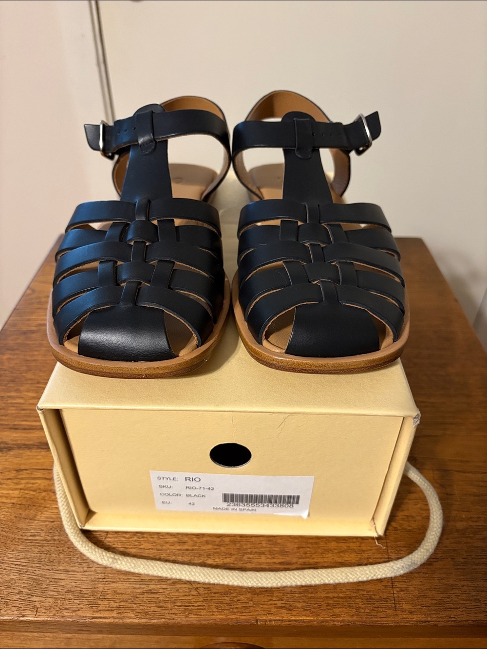 LOQ Rio Black Fisherman Sandals, Size 42